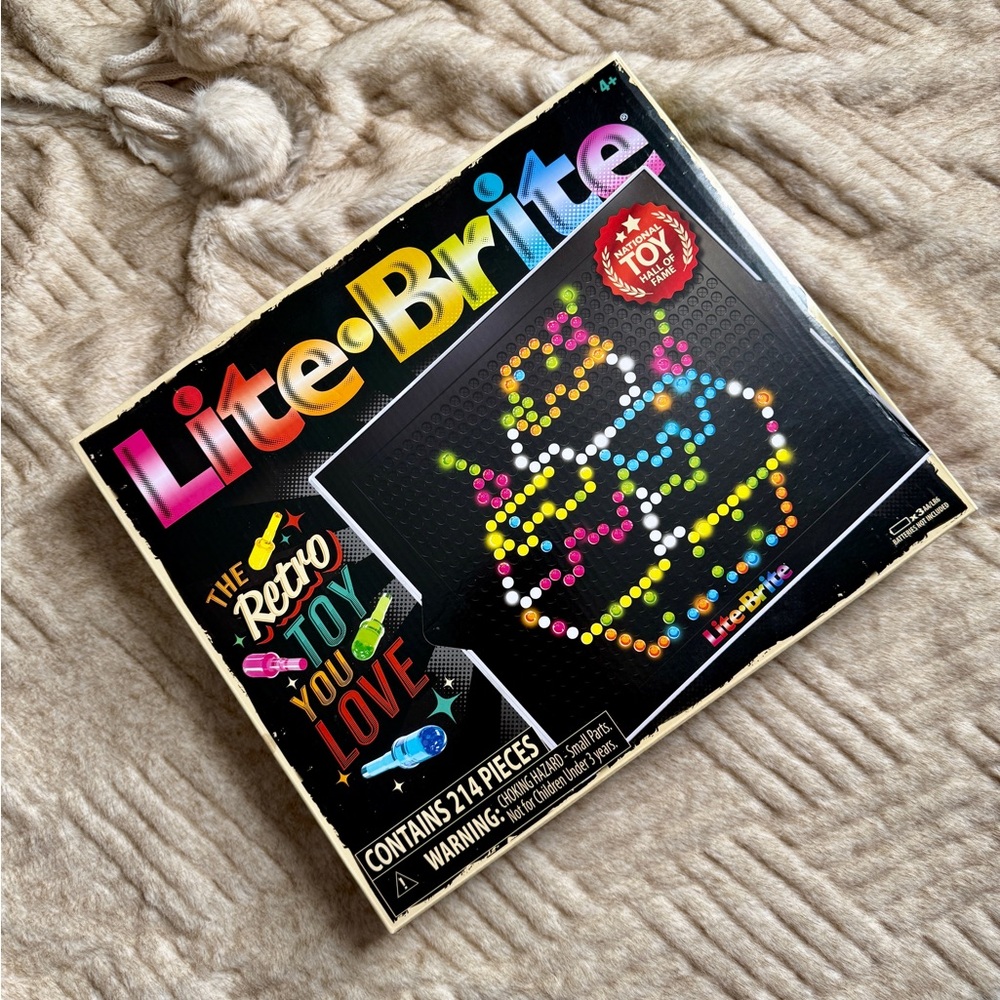 • Hasbro • Lite•Brite - Picture 4 of 9